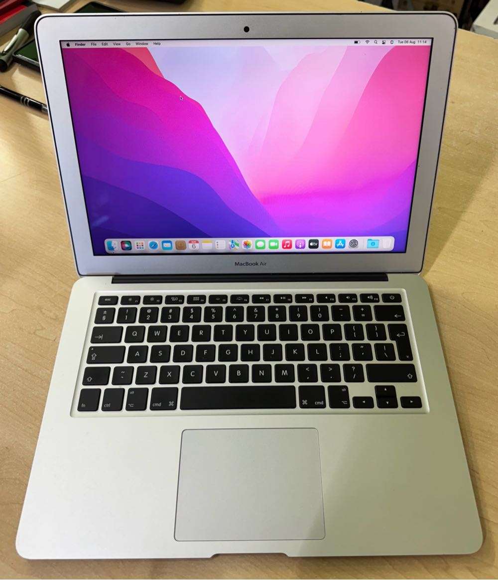 MacBook Air (13-inch, 2017)