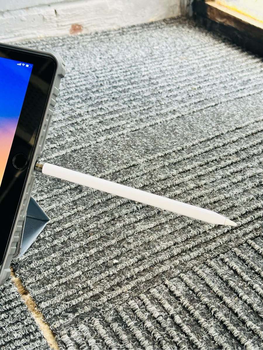 *BOXED* Apple Pencil (1st Generation) - Excellent Condition