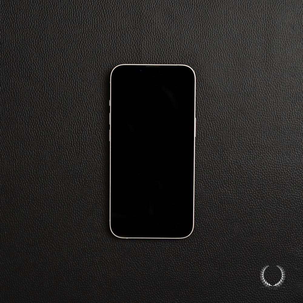 iPhone 13 Starlight