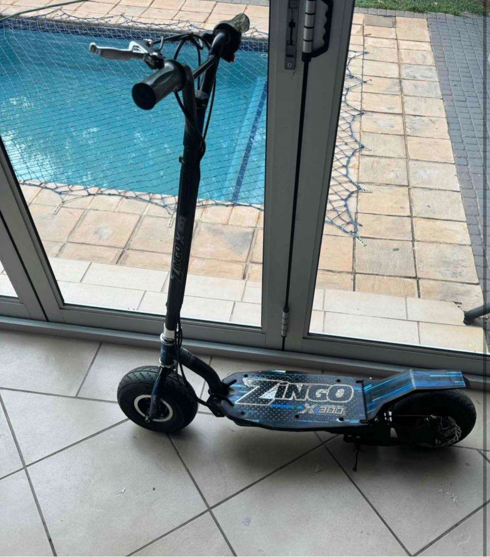 Zig x300 electric scooter