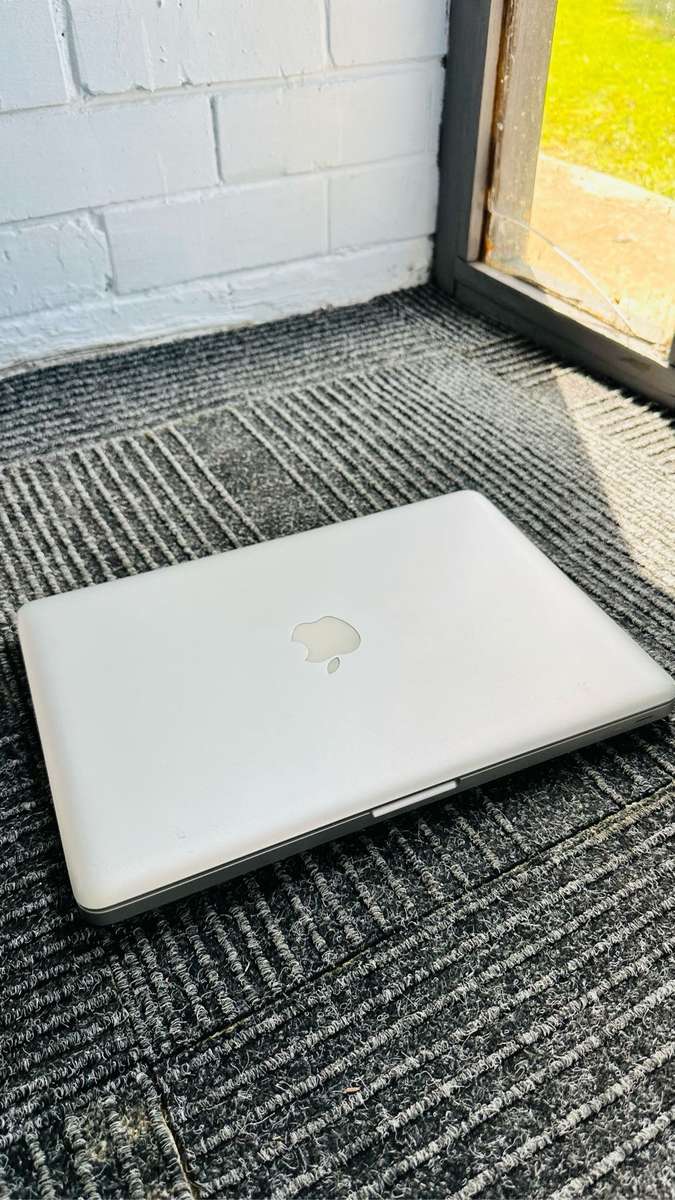 Apple MacBook Pro Core-i5 256GB SSD 4GB RAM 13 inch (2011)