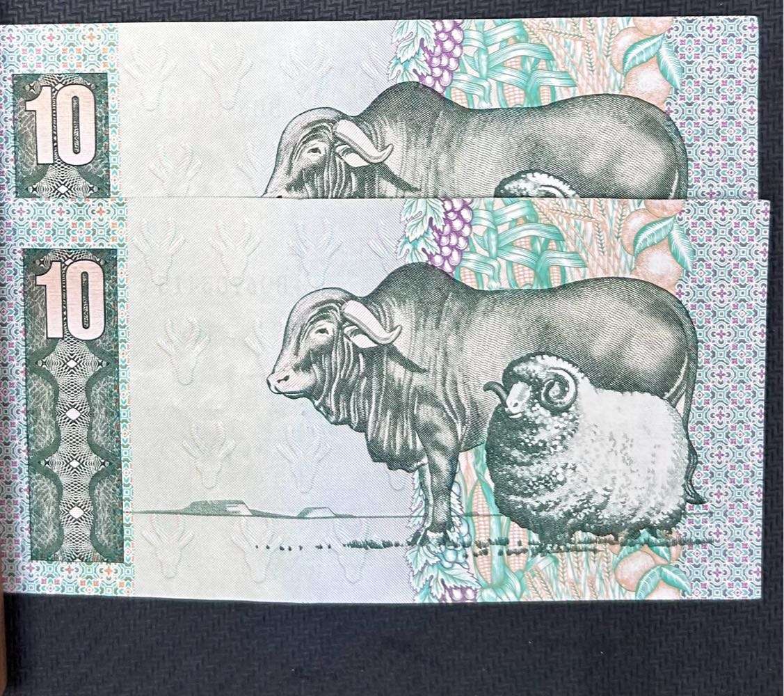 CL Stals two consecutive R10 notes