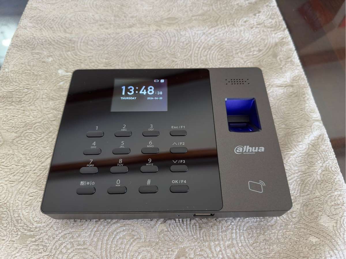 Dahua DHI-ASA1222G Time/Attendance/Access Control Device with backup battery - MINT CONDITION