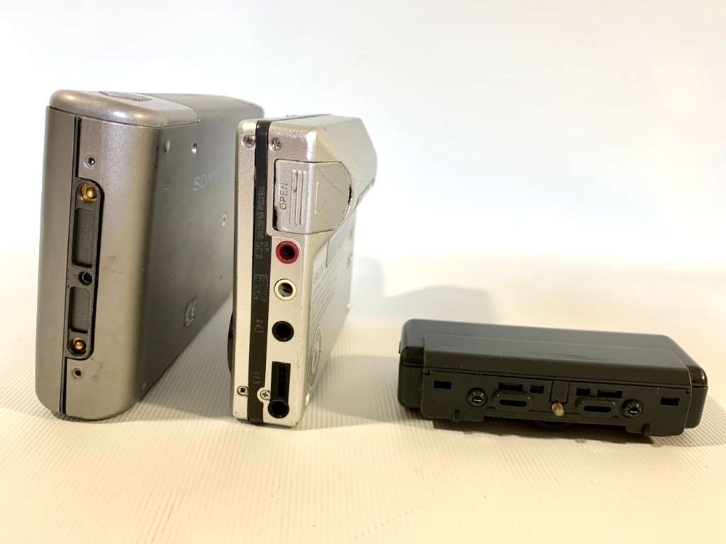 Sony Walkman Bundle (parts / repair)