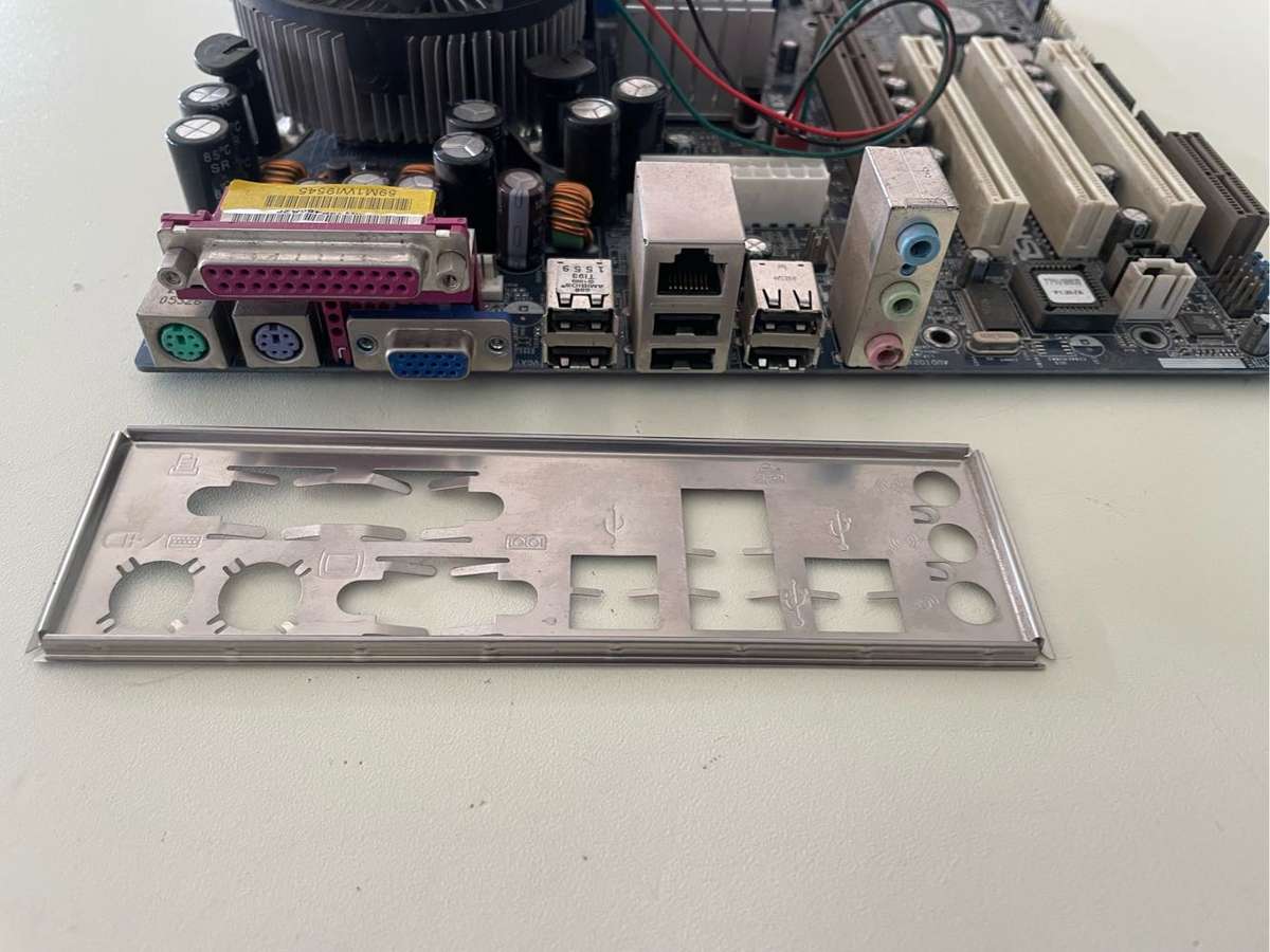 ASRock 775 Motherboard Combo**Been badly repaired**Sold as is