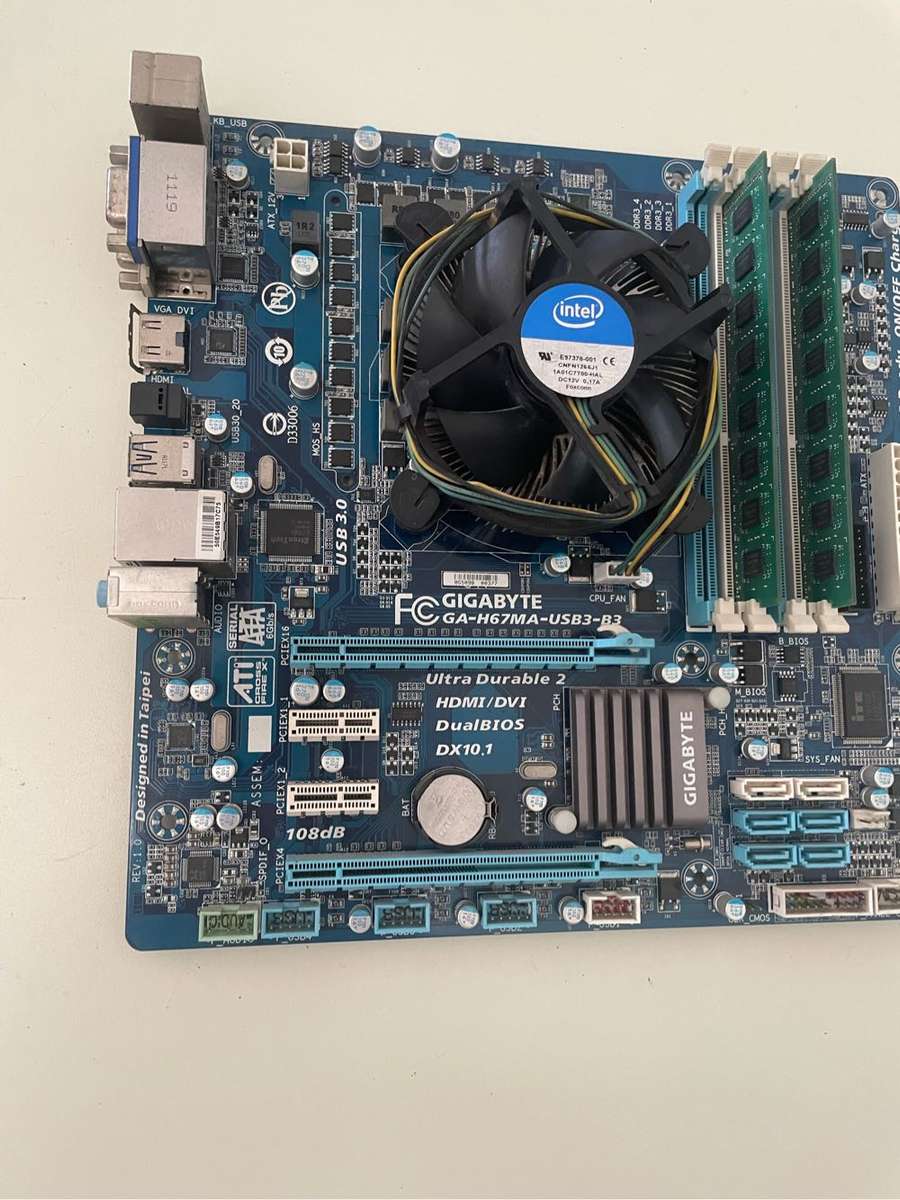 Intel Core i7 2600K Combo**8GB ram**Rare Gigabyte H67M 4 Ram slot Board**