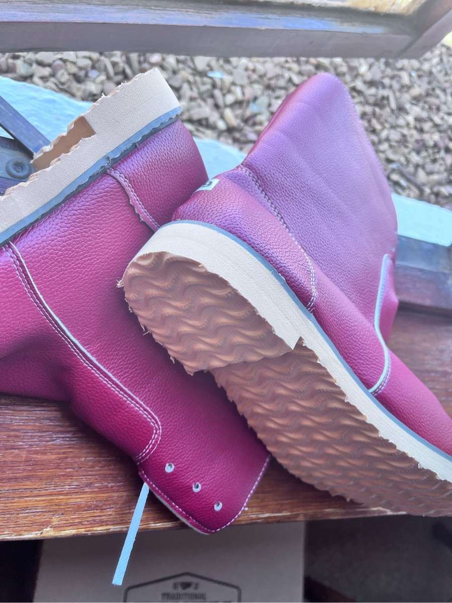 Red patent leather slipper boots (size3-4)