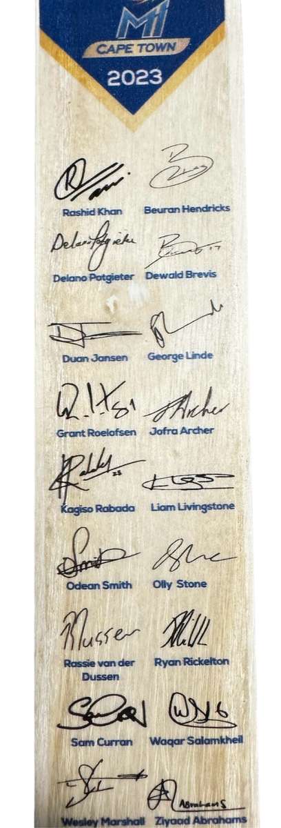 Cricket Bat Mini with Signature Sticker