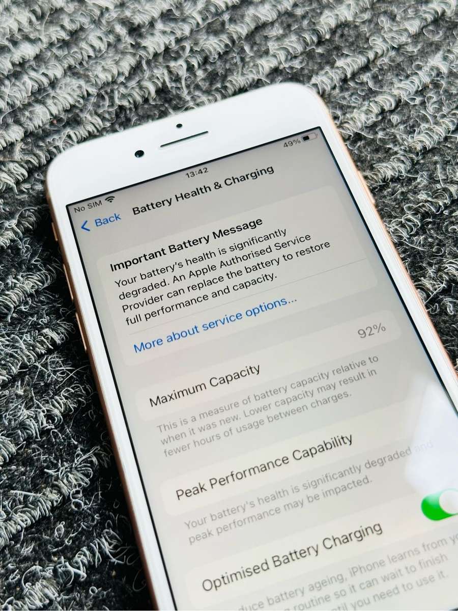 iPhone 8 64GB Gold - Certified Pre-Owned - Excellent Condition