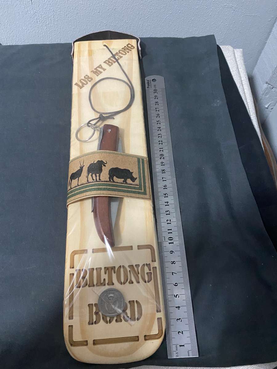 OPAPI KNIFE WITH BILTONG BOARD