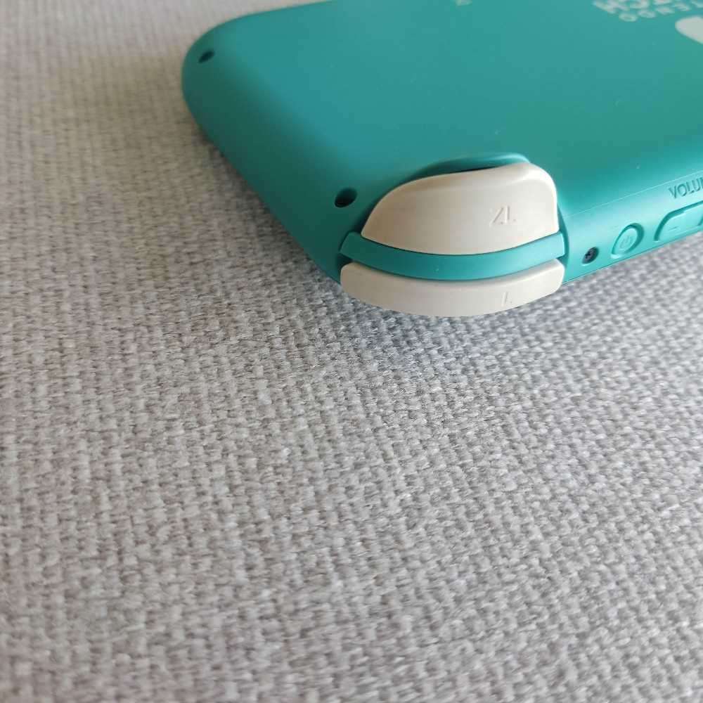 Nintendo Switch Lite console +box