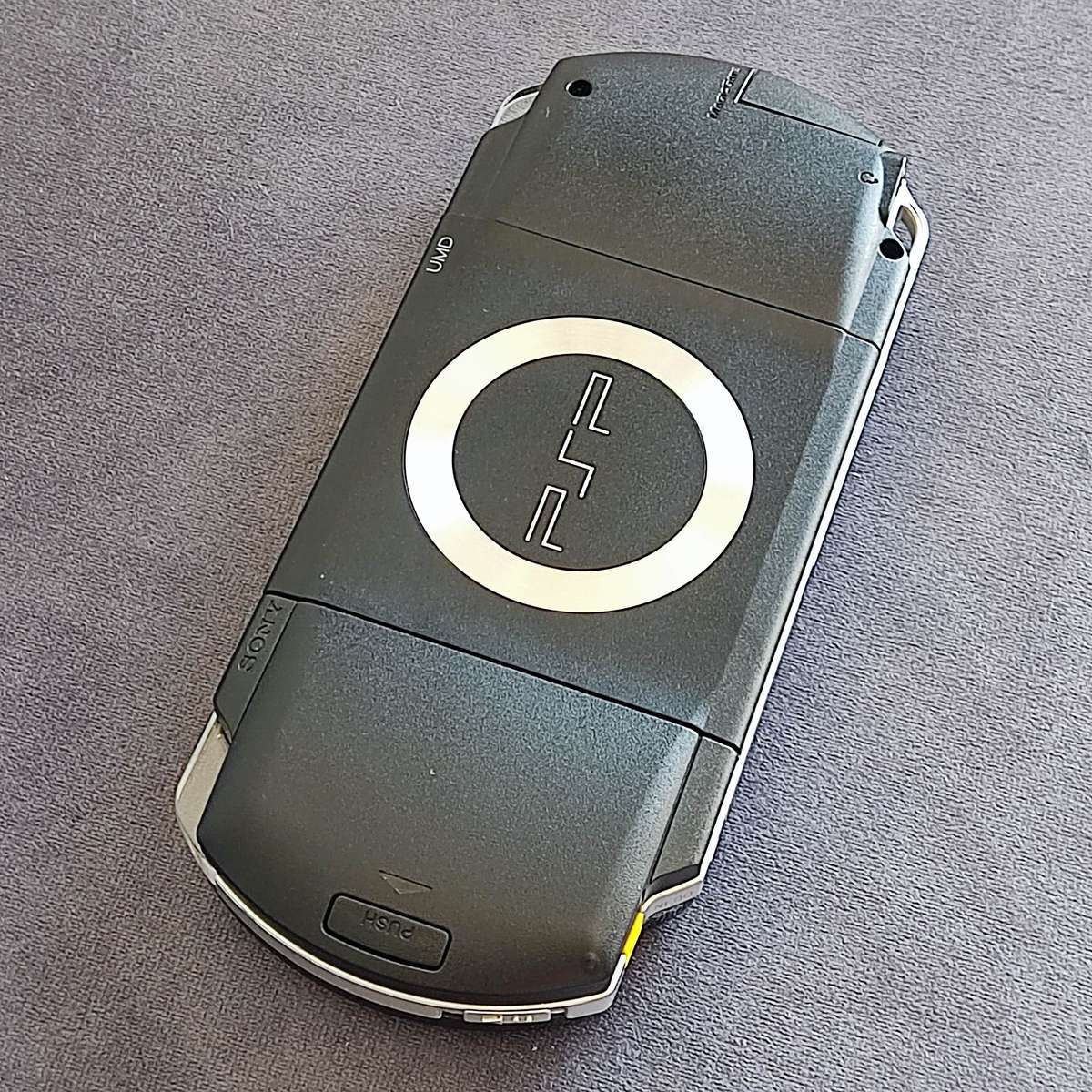 Playstation Portable 1000 console