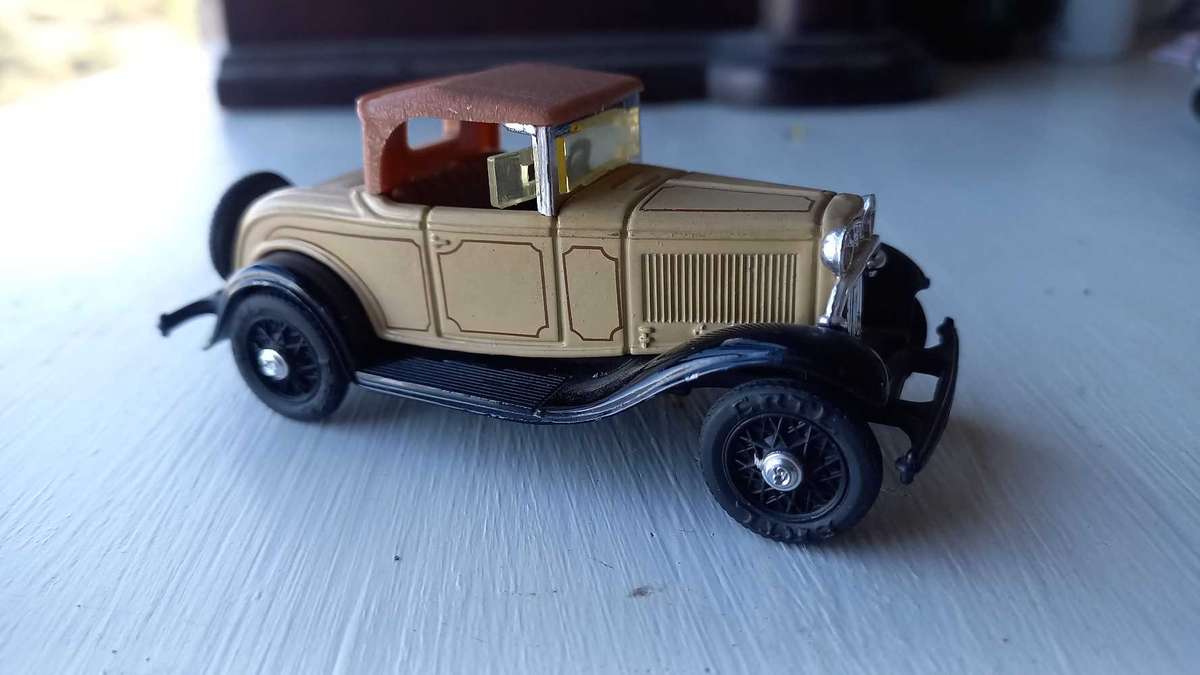 1932 Ford Roadster De Luxe ERTL