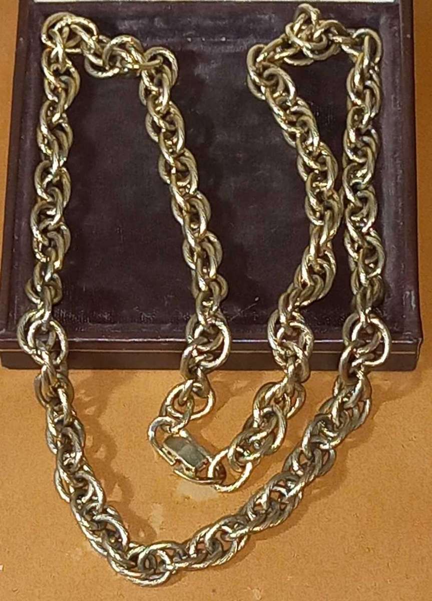 Gold Tone Chunky Chain with Beautiful Links