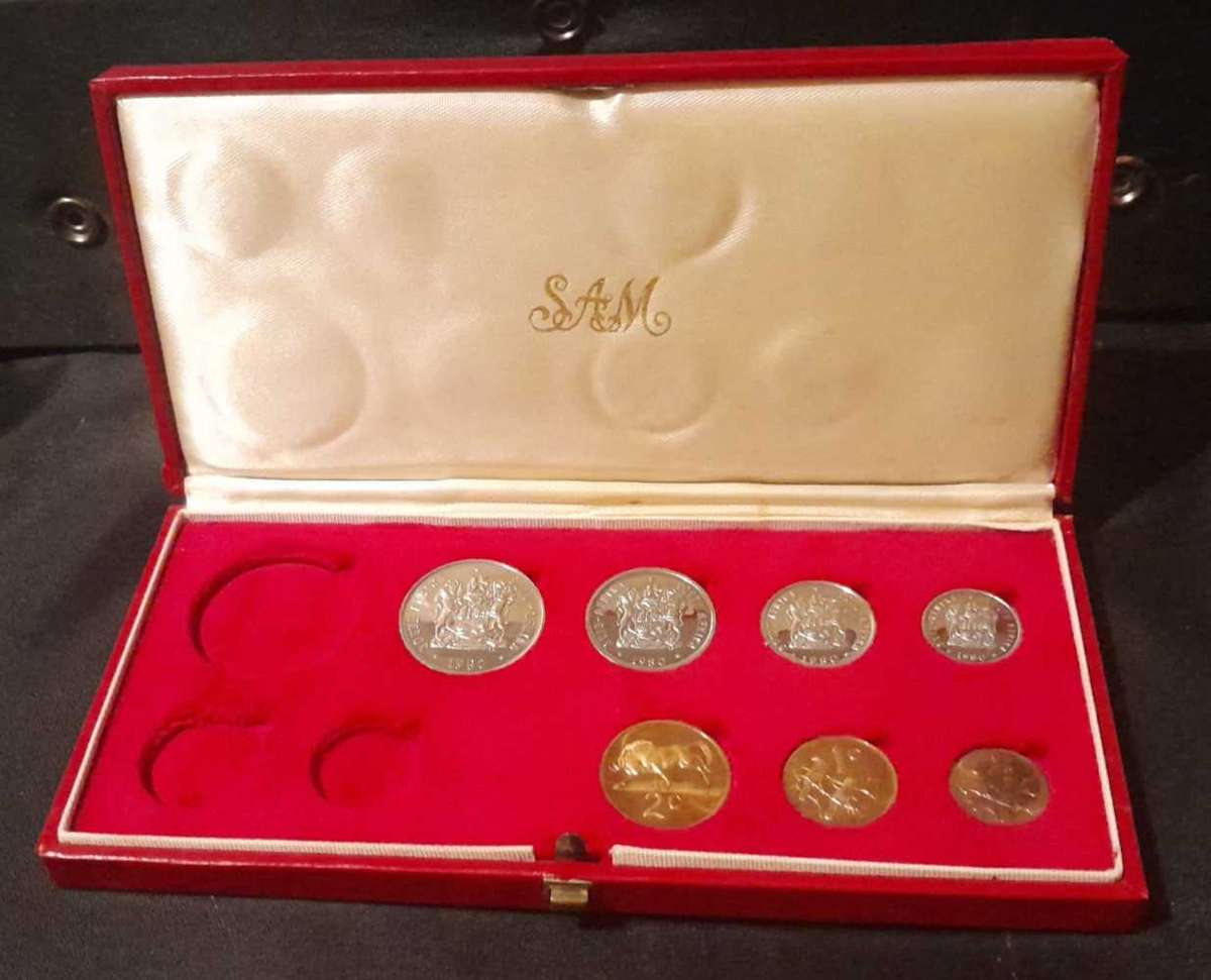 2 x Partial Proof Set coins 1980 for 1 bid