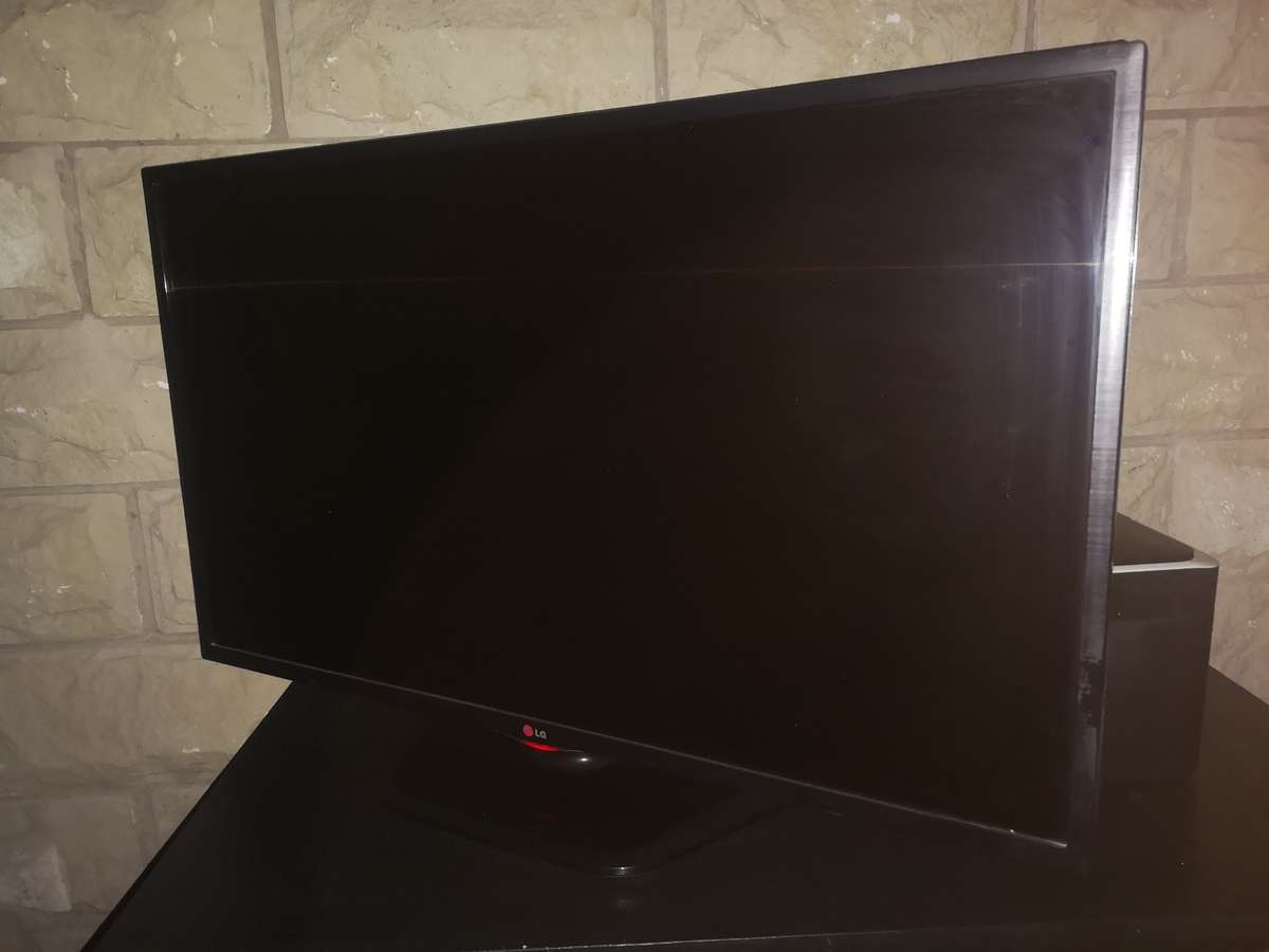 LG 42 inch tv