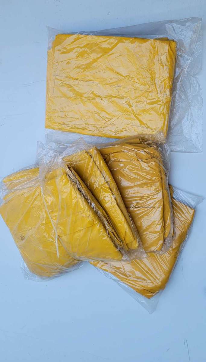 XL High Quality Zip & Buttons 2-Piece Rain Coat (Bid Per Piece)