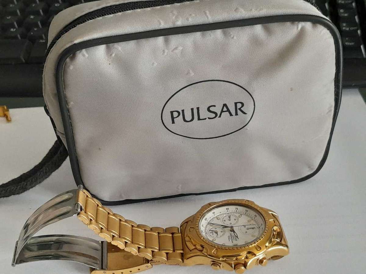 Vintage Pulsar Chronograph, New condition.  Model  Y182-6A00