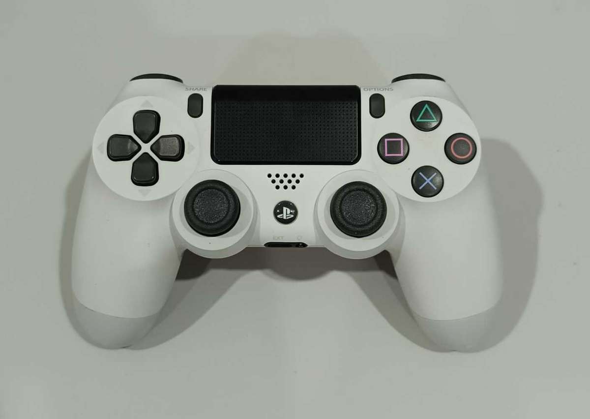 Sony Playstation 4 V2 Controller - White (Original)