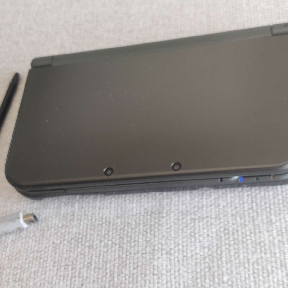 `New` Nintendo 3ds xl console
