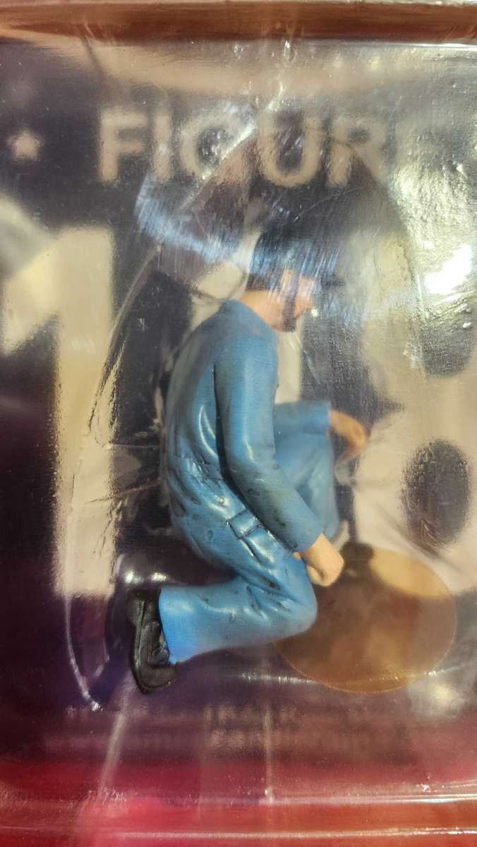 Diarame Motor Mechanic (1:18)