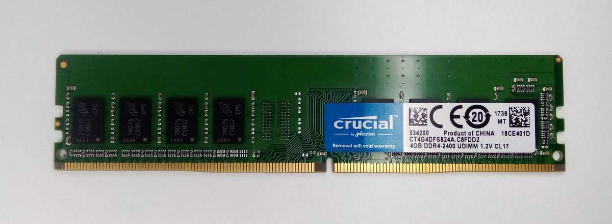 Crucial 4 GB DDR4-2400 RAM