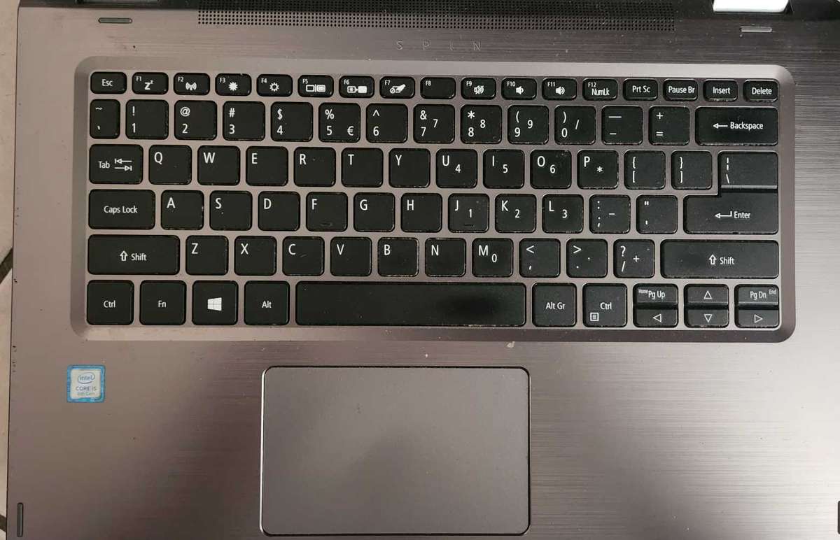 Two laptops for spares or to fix and a free cd writer also not working