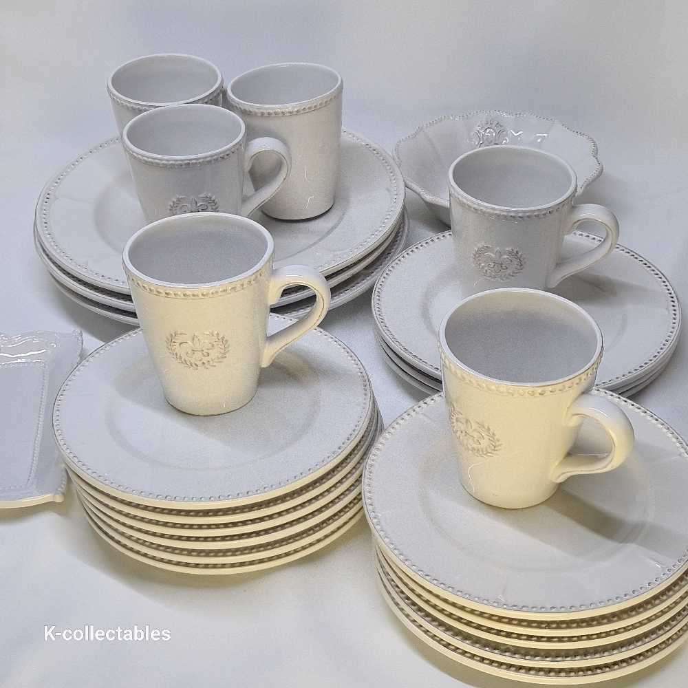 25 pcs ceramic/porcelain table set. Hand made. Biggie best.