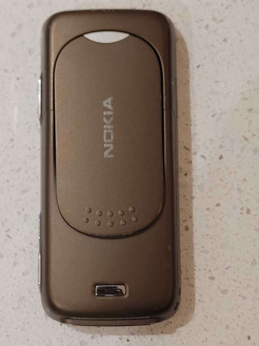 Nokia N73