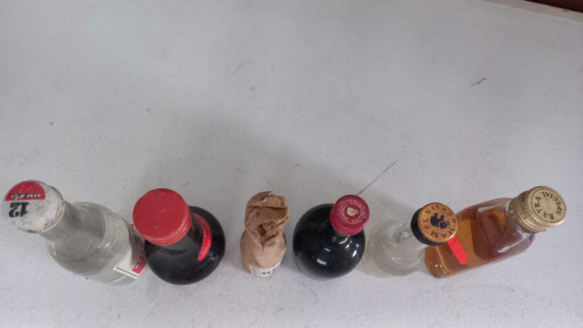 Vintage bar accessories miniature bottles