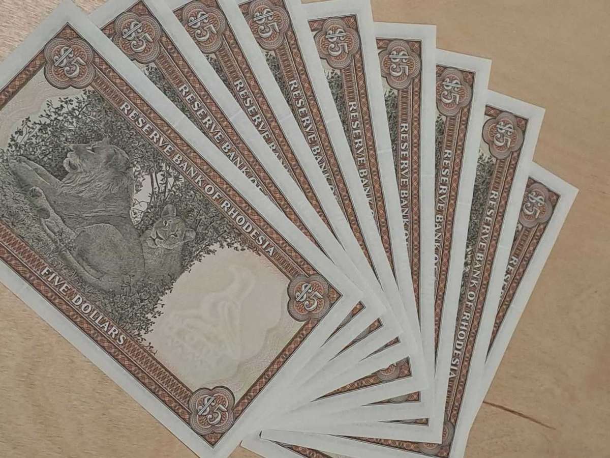 9 x Rhodesian $5 banknotes in sequential order