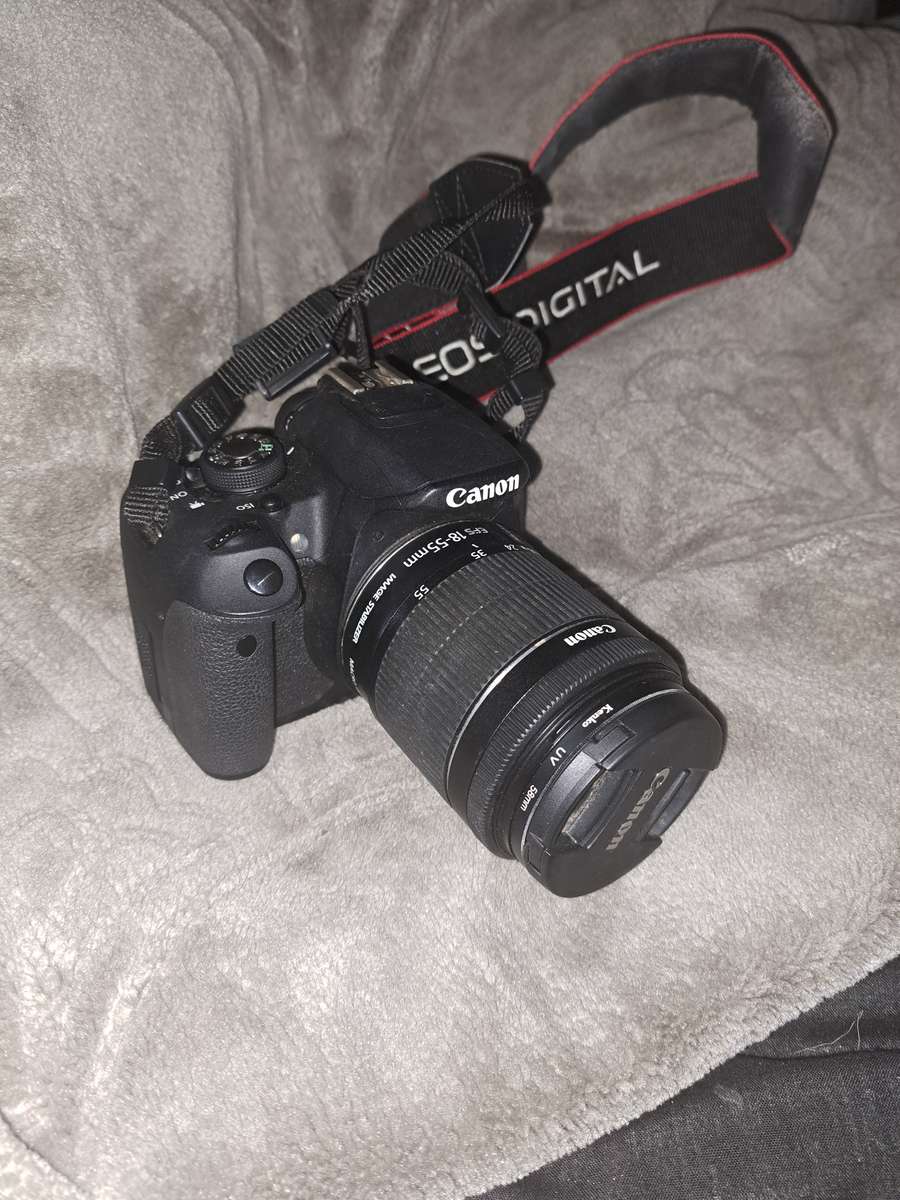 Canon 700D camera
