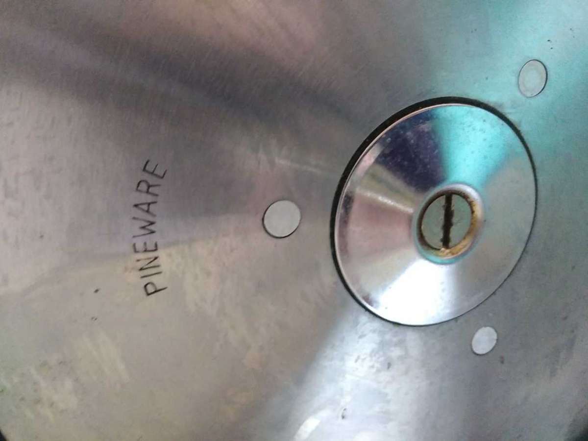 Pineware refurbished bread slicer