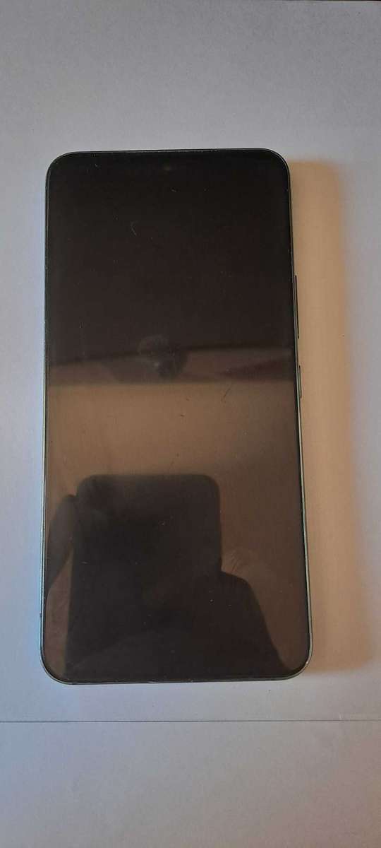 Samsung S22 Green 256GB + Cover