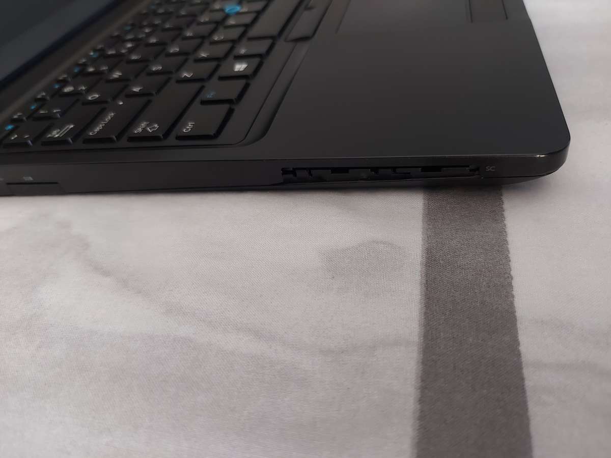 Dell latitude 5591 i7 8th gen Mx130 laptop