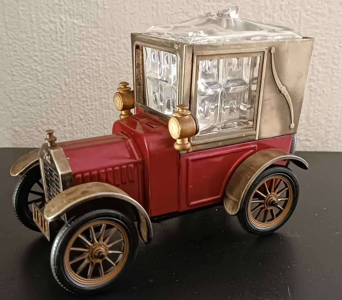 Wind up music vintage 1918 Ford truck model liquor decanter set