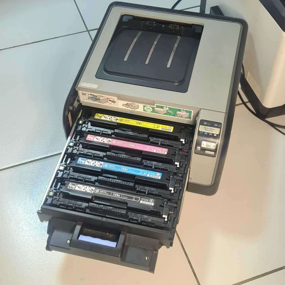 HP Color Laserjet CP1515n