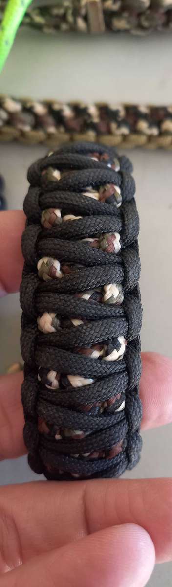 Paracord bracelets + Keyrings