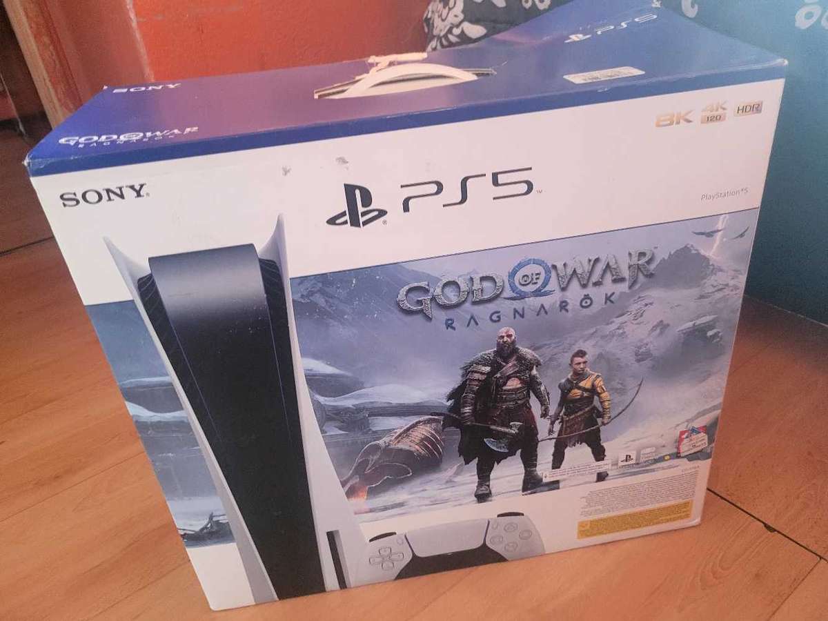 Playstation 5 Disc Edition & Extras