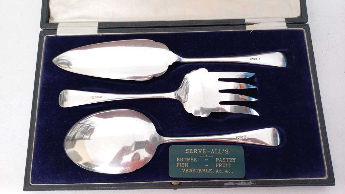 Silver plated Allen & Darwin  servers