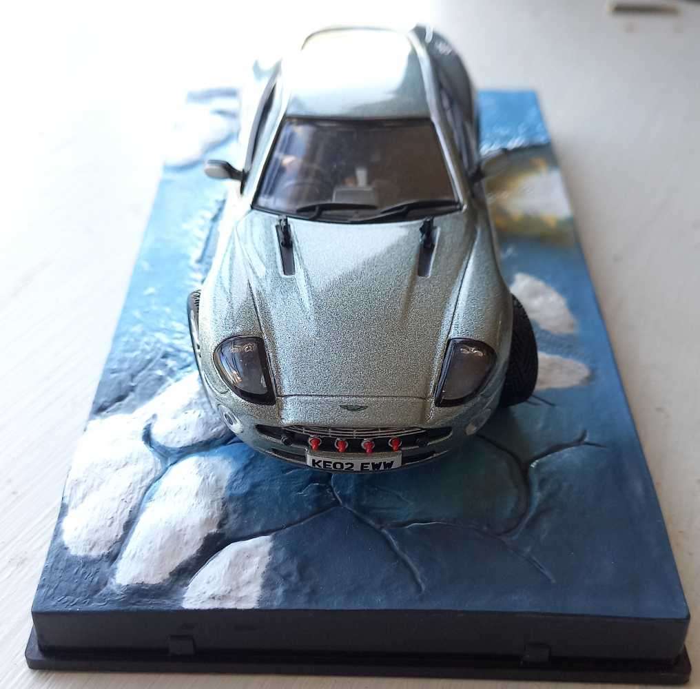 007 Aston Martin V12 Vanguish - Die Another day
