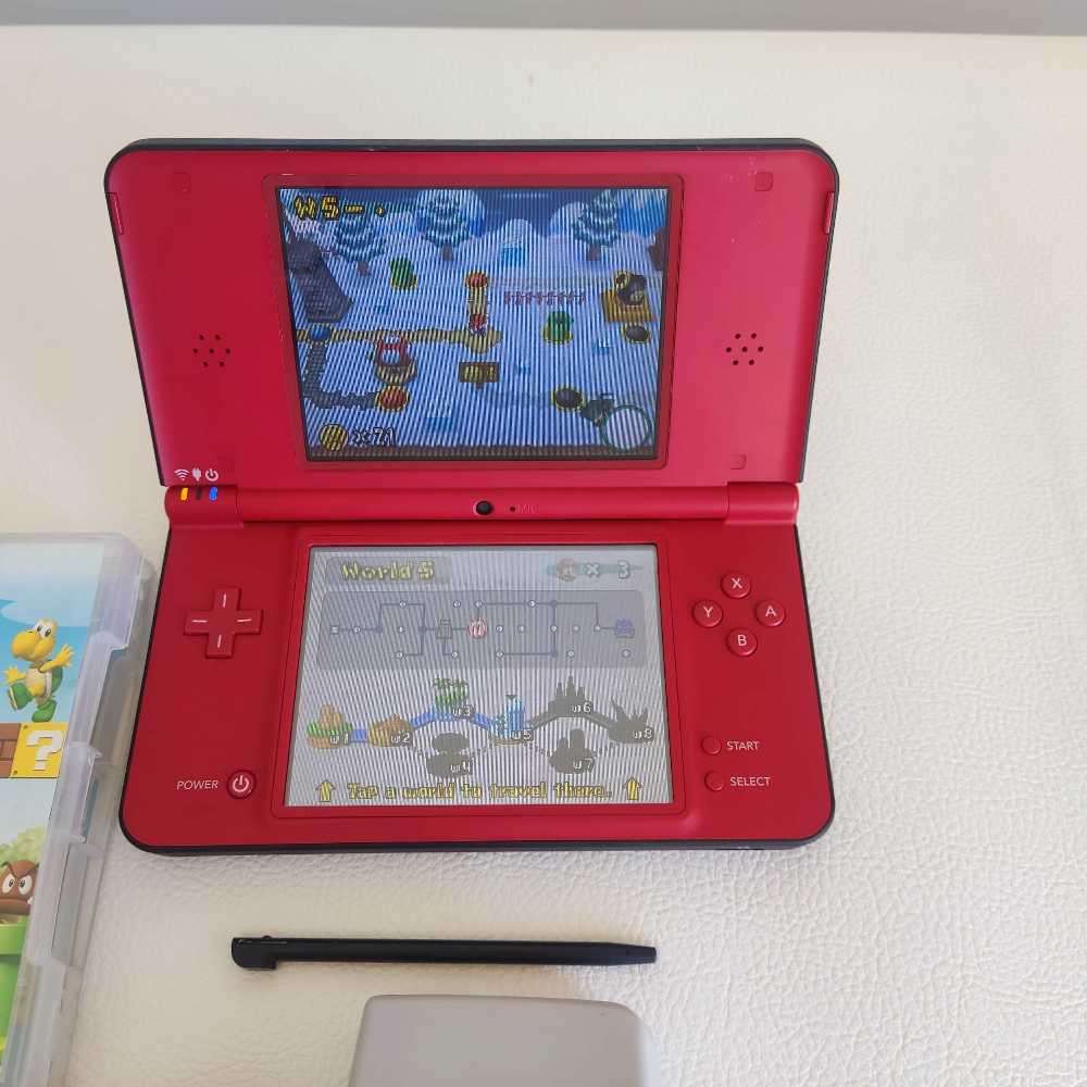 Nintendo Dsi XL console Super Mario Bros 25th anniversary edition +Game