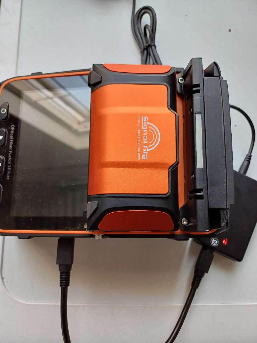 Ai9 Fusion fiber Splicer
