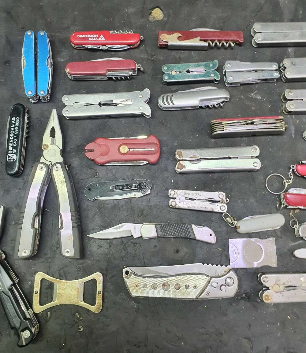 Assorted multitools,pockets knifes