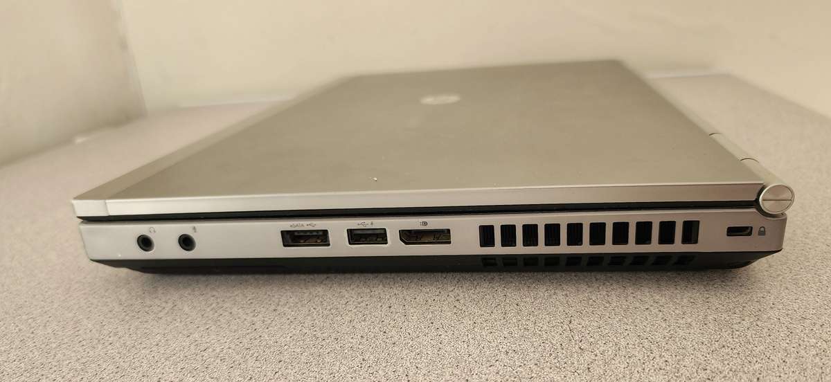 HP EliteBook - i5 / 4Gb Ram / 1000Gb HDD / Windows 10