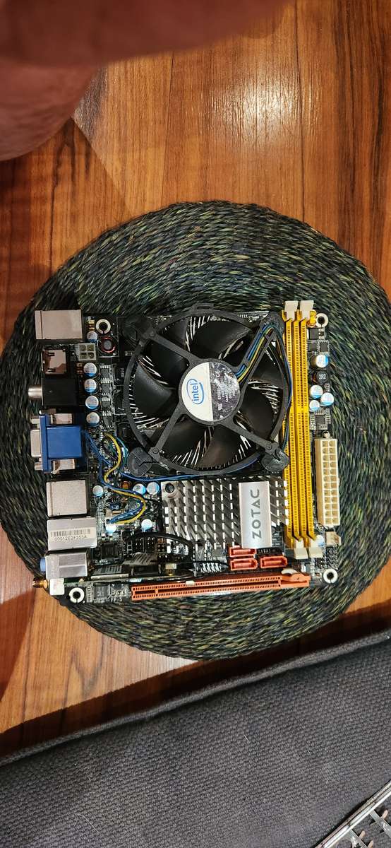 zotac ddr3 motherboard with Core 2 Duo CPU