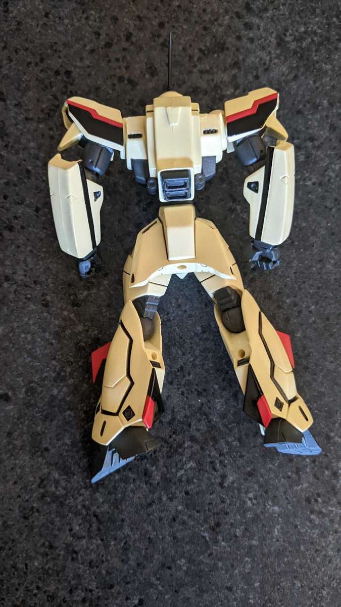 Revoltech Macross Plus YF19