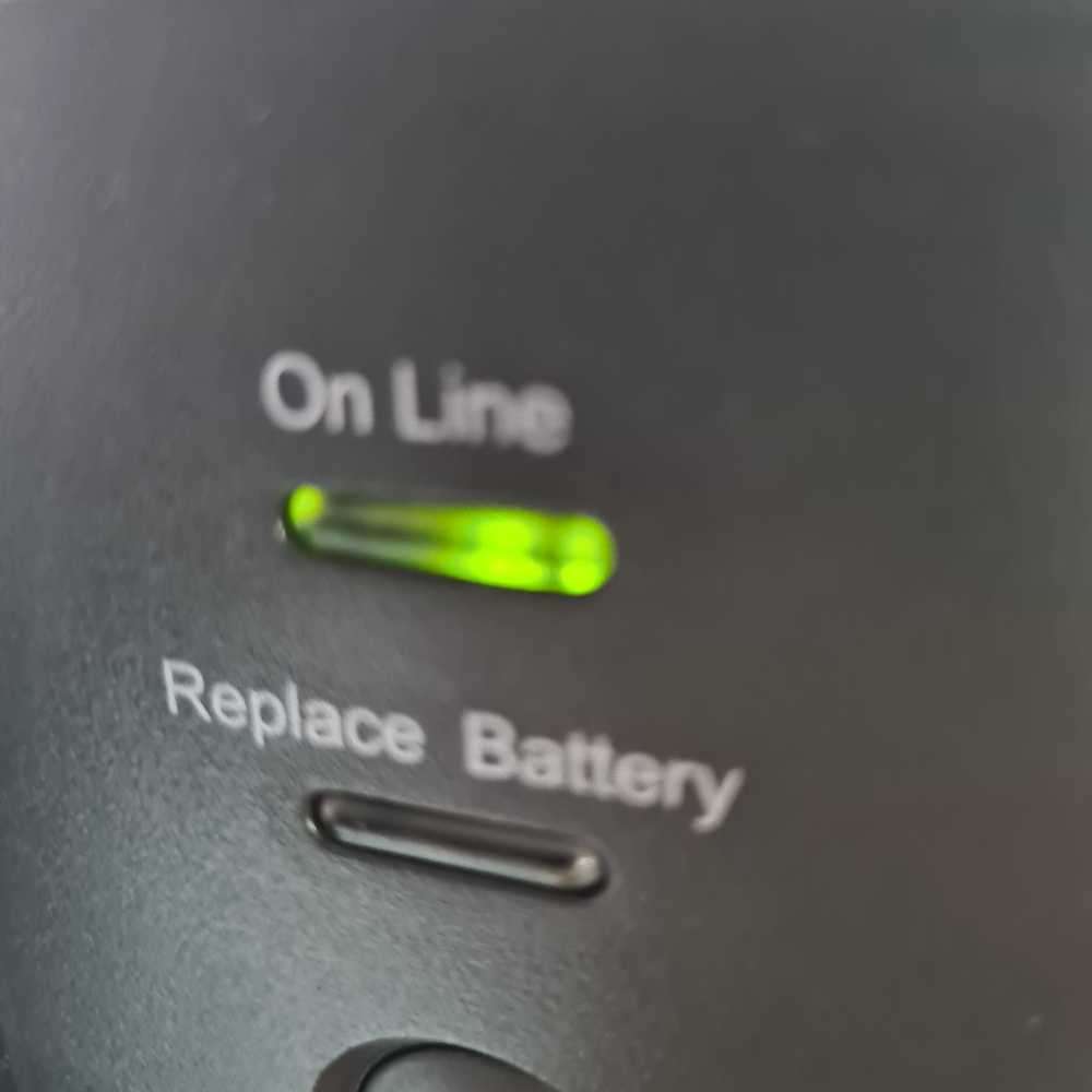 APC Back-UPS 1100VA, 230V,