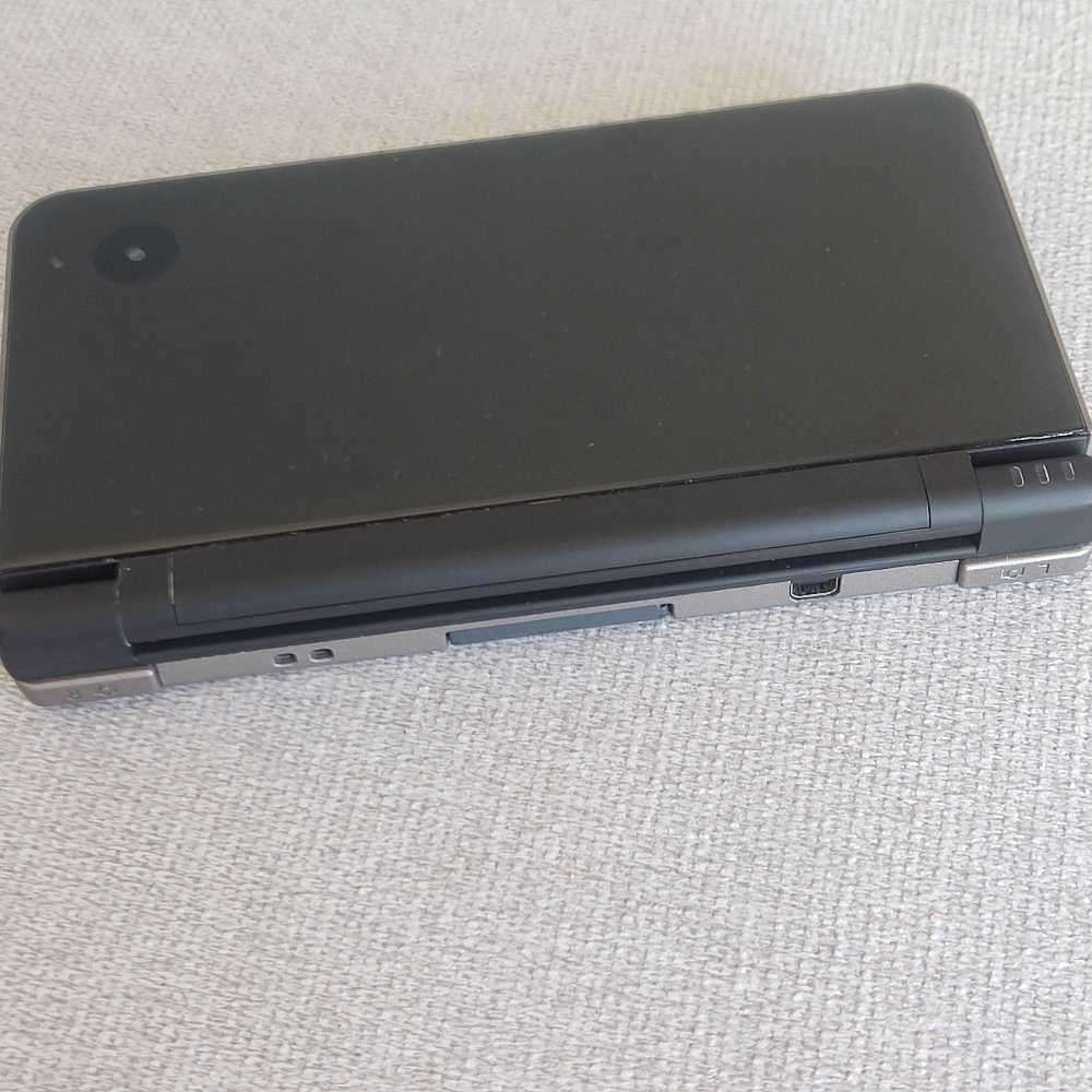 Nintendo Dsi XL Console