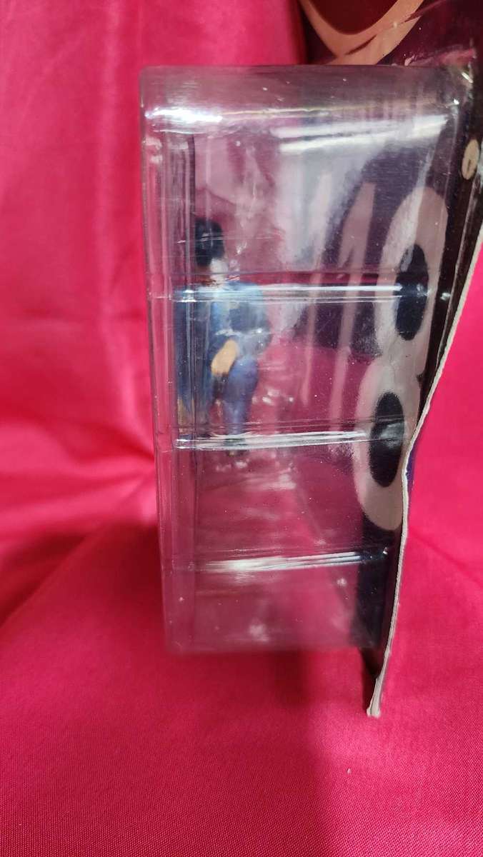 Diarame Motor Mechanic (1:18)